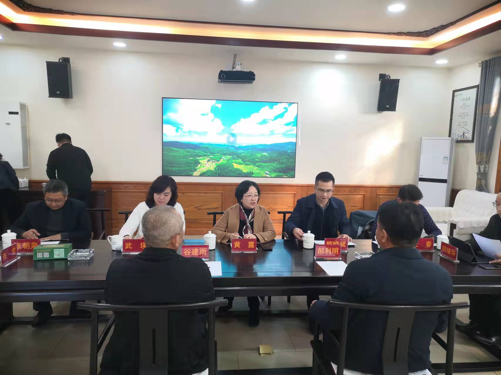 西南醫(yī)投集團(tuán)董事長黃露率隊赴唐山首佳養(yǎng)老集團(tuán)學(xué)習(xí)調(diào)研2.jpg